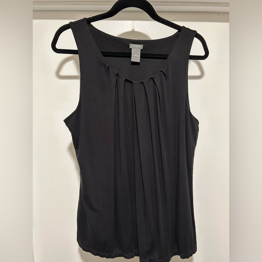Ann Taylor Top- Black